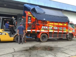 Carter Truk Engkel Khusus Pengiriman dari Tangerang – Tujuan Mahakam Hulu