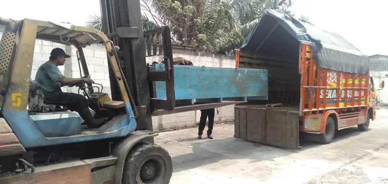 Jasa Carter Truk Tronton Tujuan Pengiriman Kota Bontang – Jakarta