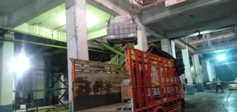 Rental Truk Fuso Spesial Muat Barang dari Tangerang – Ke Kutai Timur